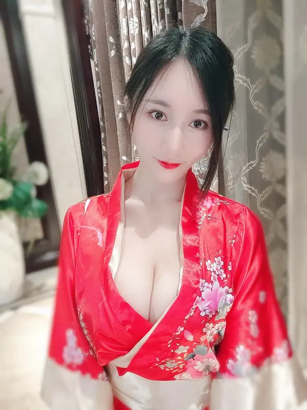 日式和服 - 小玉吃果冻